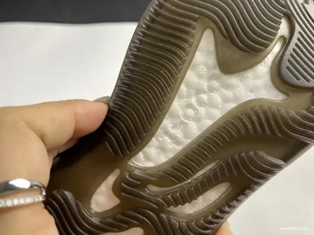 AZURE BOOST FZ4986 ADIDAS 380 YEEZY 0507